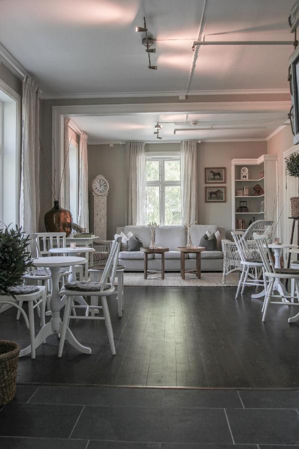 Petrines Gjestgiveri Norddal Luaran gambar